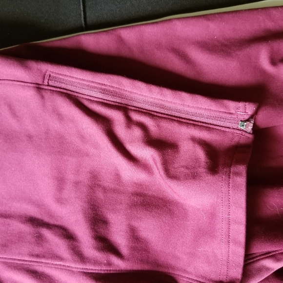 Under Armour small petite - Picture 12 of 12